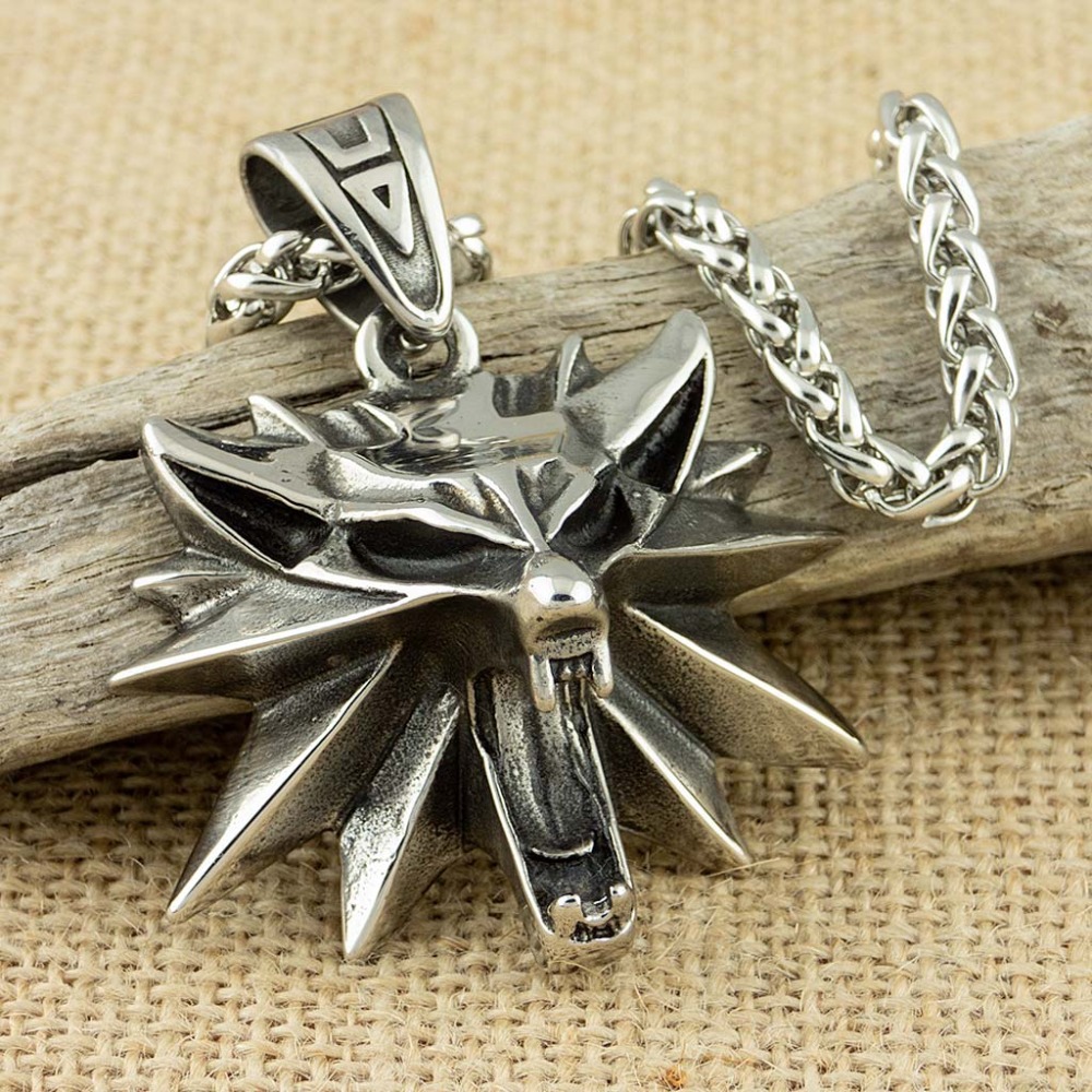Wildman Hunting & Outdoor Robertson Photos - Collier avec pendentif tête de loup
