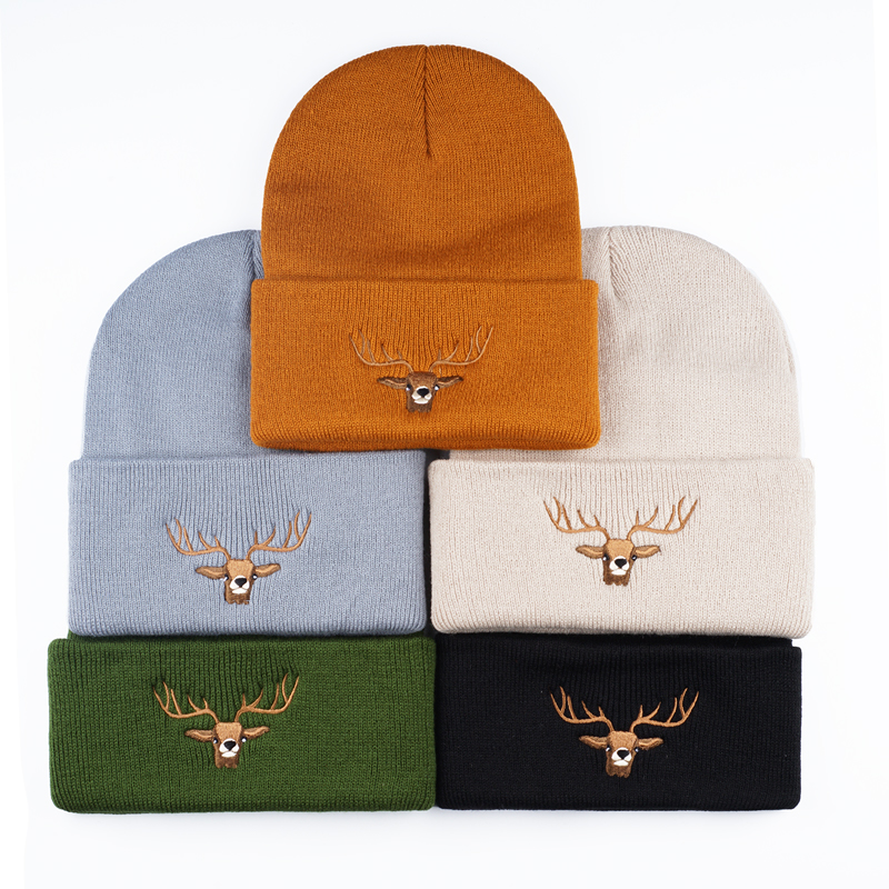 Hunting Outdoor Christmas Decorations - Chapeau en tricot brodé tête de